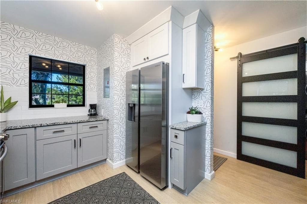 5238 Treetops DR # L201, NAPLES FL 34113-14