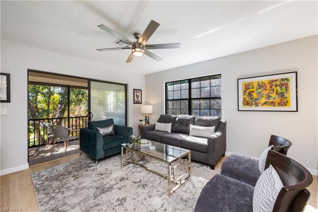 5238 Treetops DR # L201, NAPLES FL 34113-3