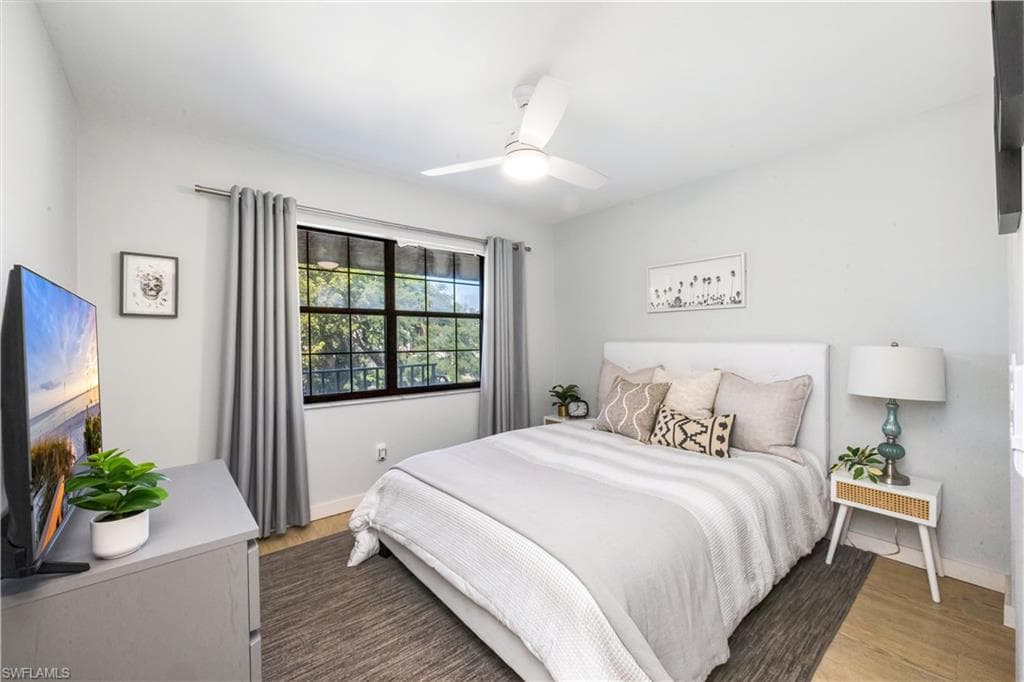 5238 Treetops DR # L201, NAPLES FL 34113-20