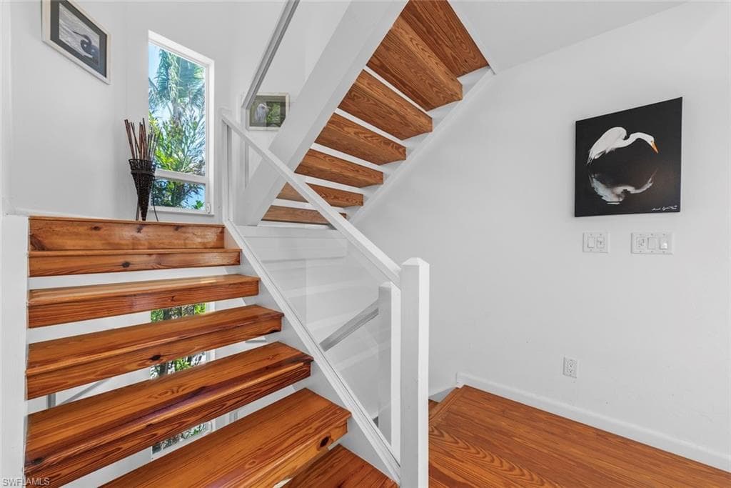 2449 Harbour LN, SANIBEL FL 33957-25