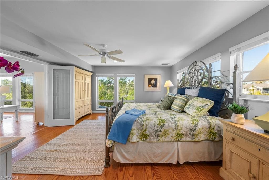 2449 Harbour LN, SANIBEL FL 33957-18