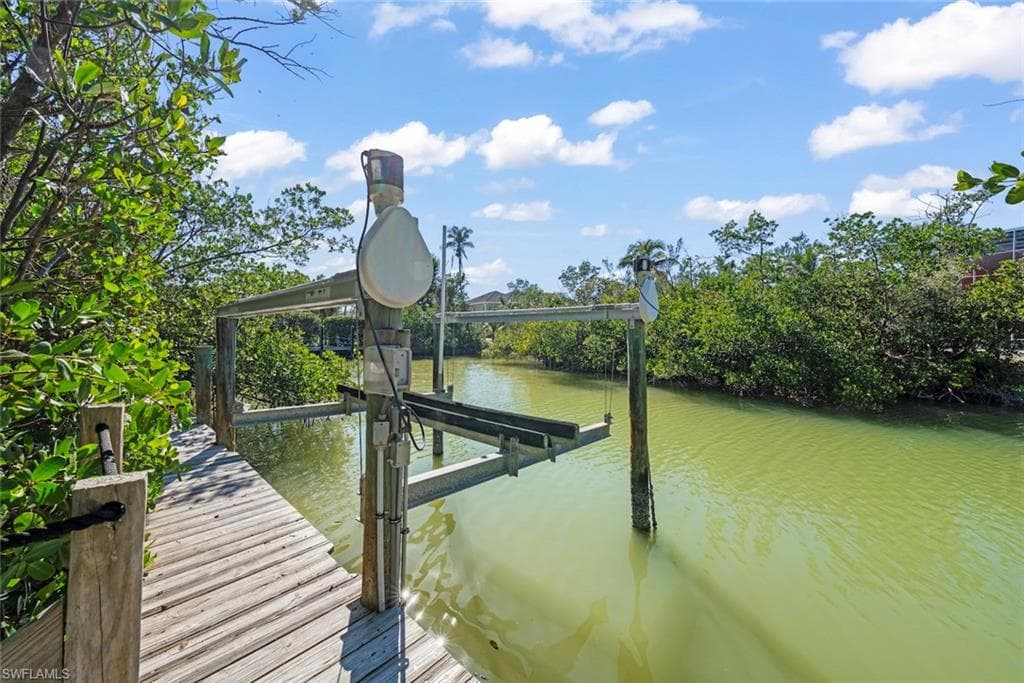 2449 Harbour LN, SANIBEL FL 33957-39