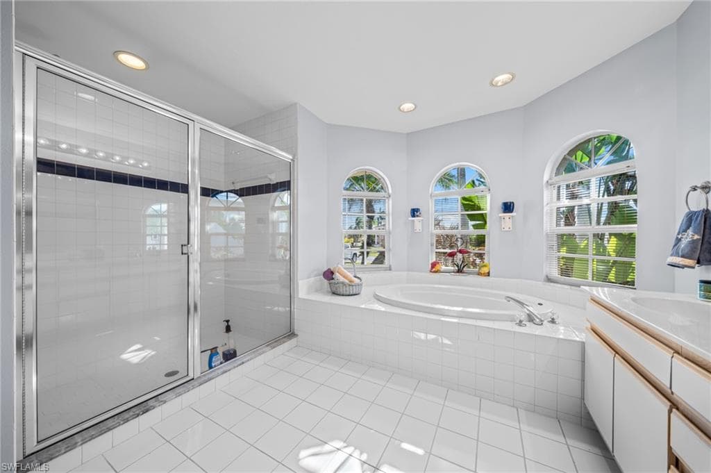 16532 Wellington Lakes CIR, FORT MYERS FL 33908-10