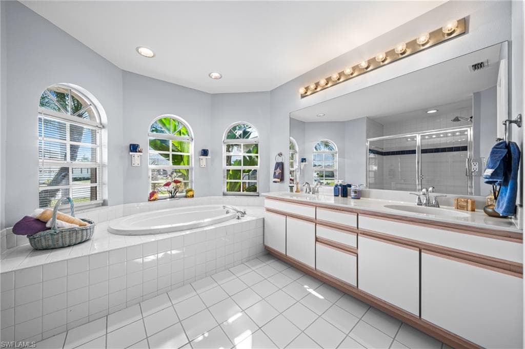 16532 Wellington Lakes CIR, FORT MYERS FL 33908-9
