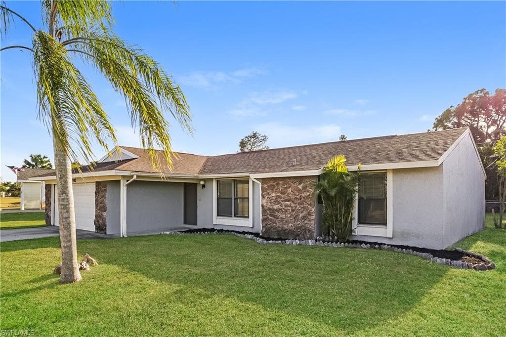 9292 Mooring CIR, FORT MYERS FL 33967-1