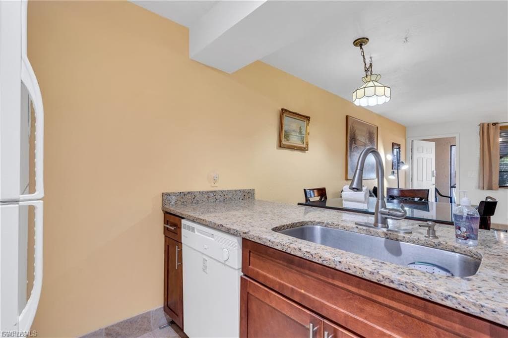 13134 Feather Sound DR # 406, FORT MYERS FL 33919-5