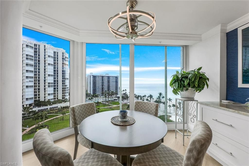 4041 Gulf Shore BLVD SW 902-10
