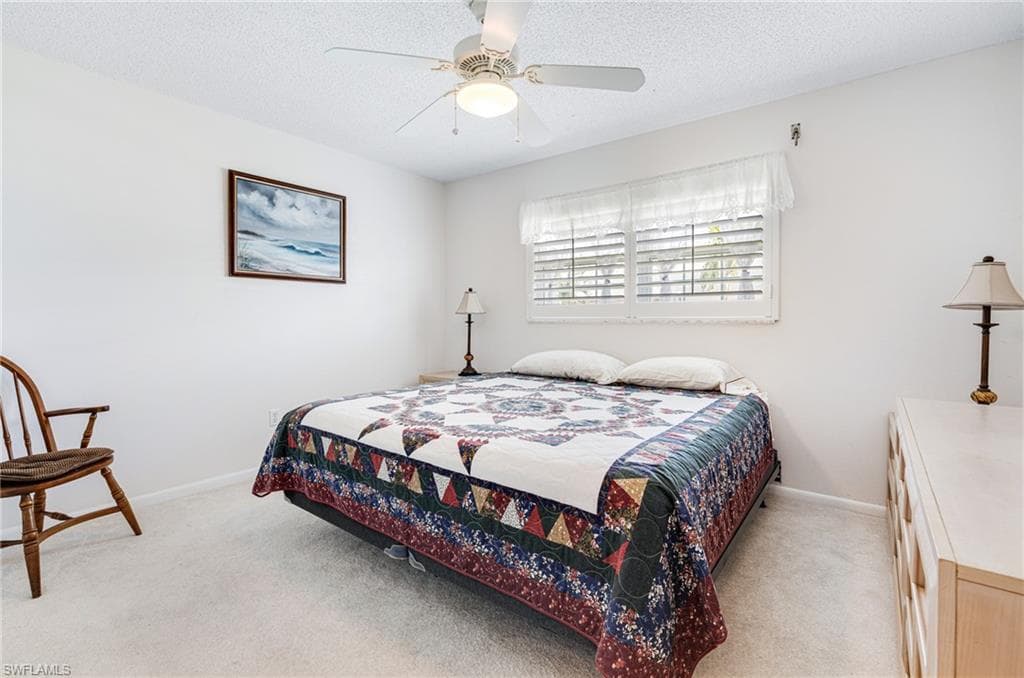 7008 Foxfire DR, FORT MYERS FL 33919-25