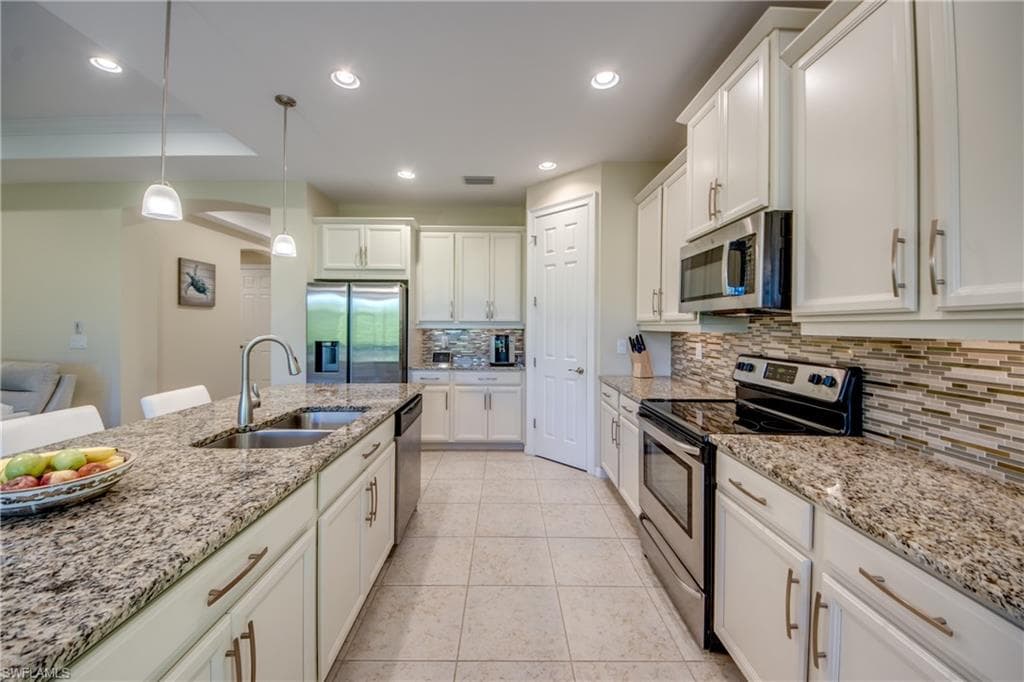 1457 Woodwind CT, FORT MYERS FL 33919-15