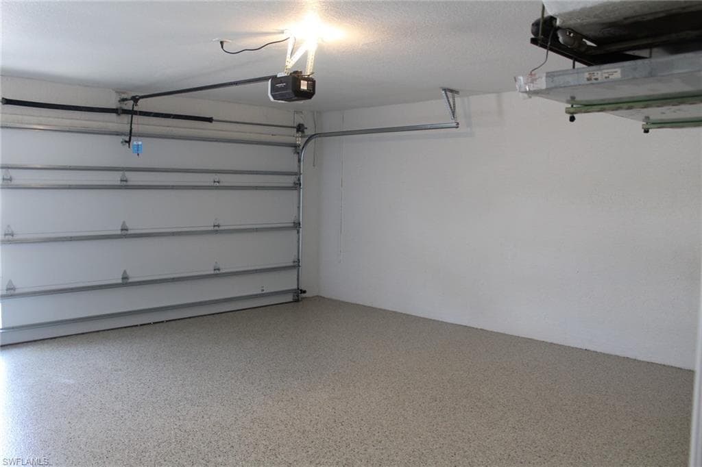 23485 Olde Meadowbrook CIR, ESTERO FL 34134-33