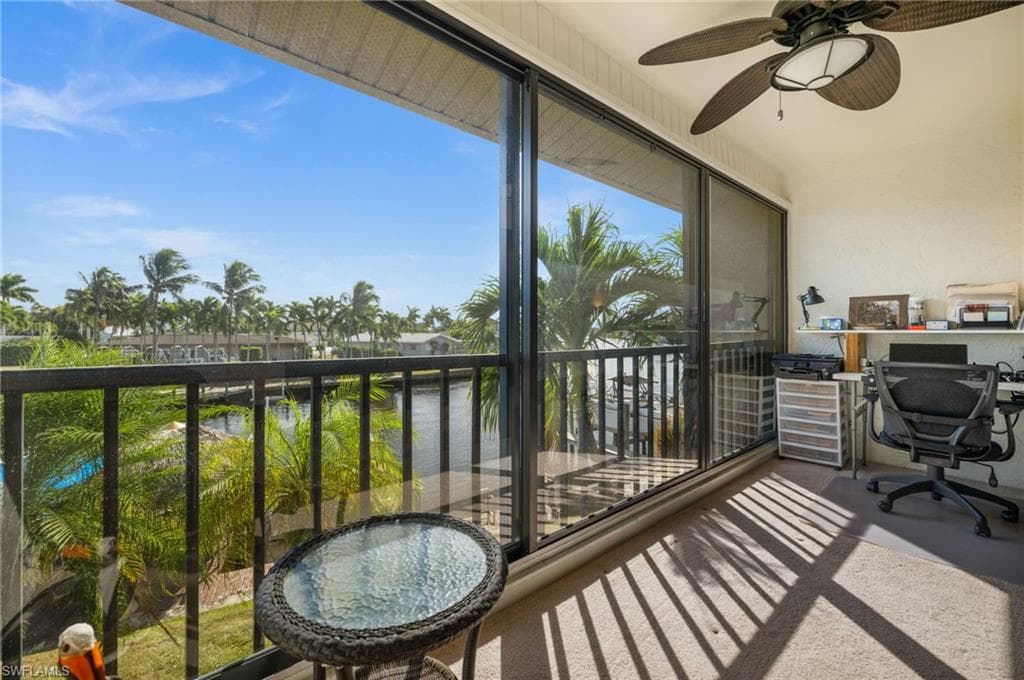 4803 SW Santa Barbara CT 8-22