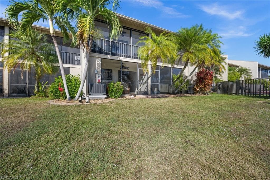 4803 SW Santa Barbara CT 8-31