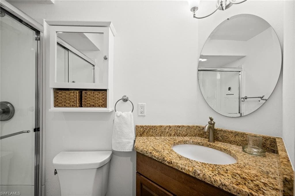 4803 SW Santa Barbara CT 8-28