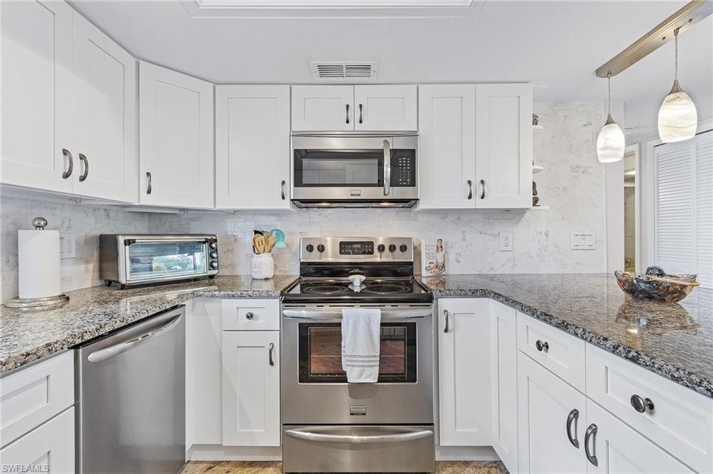 4205 SE 19th AVE # 202, CAPE CORAL FL 33904-5