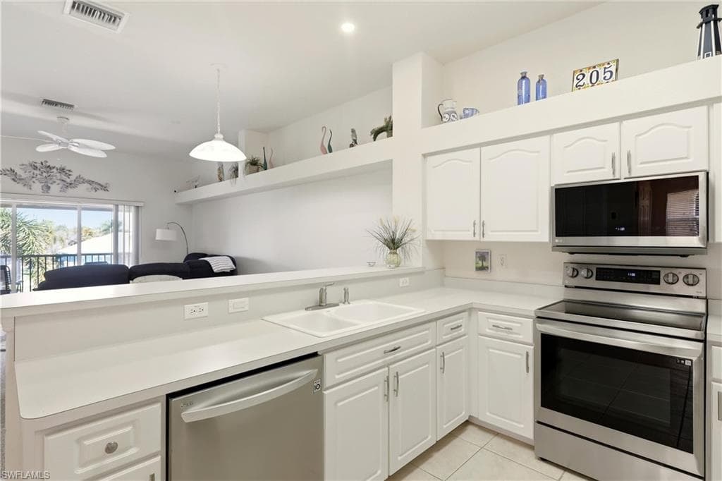 917 SW 47th TER # 205, CAPE CORAL FL 33914-5