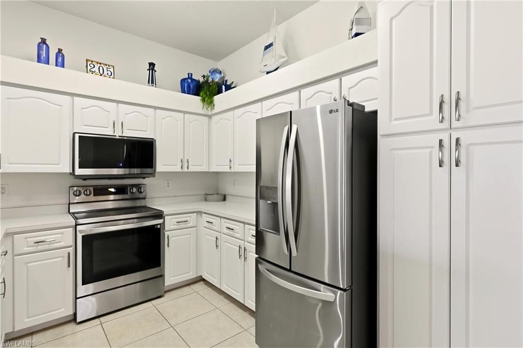 917 SW 47th TER # 205, CAPE CORAL FL 33914-6