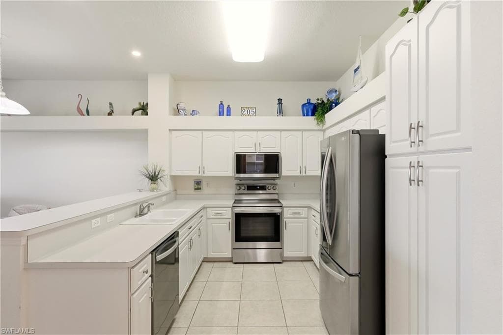 917 SW 47th TER # 205, CAPE CORAL FL 33914-4