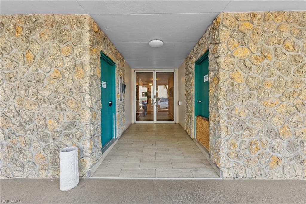 4807 Sunset CT 405-1