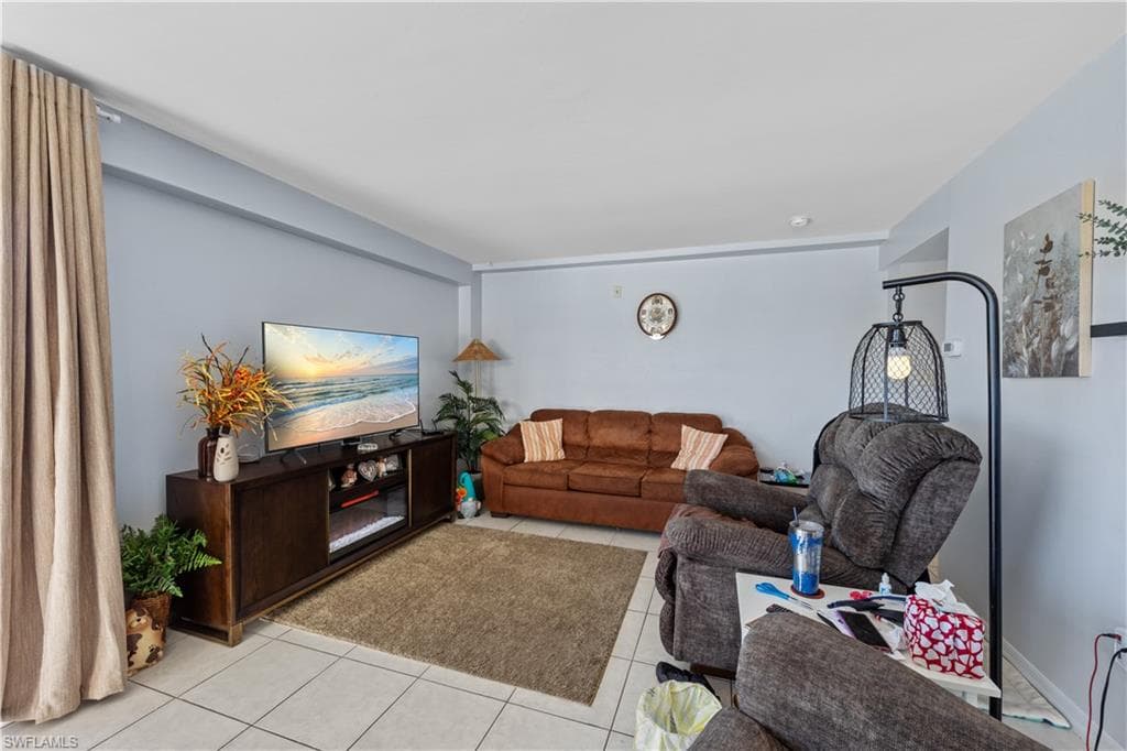 4807 Sunset CT 405-8