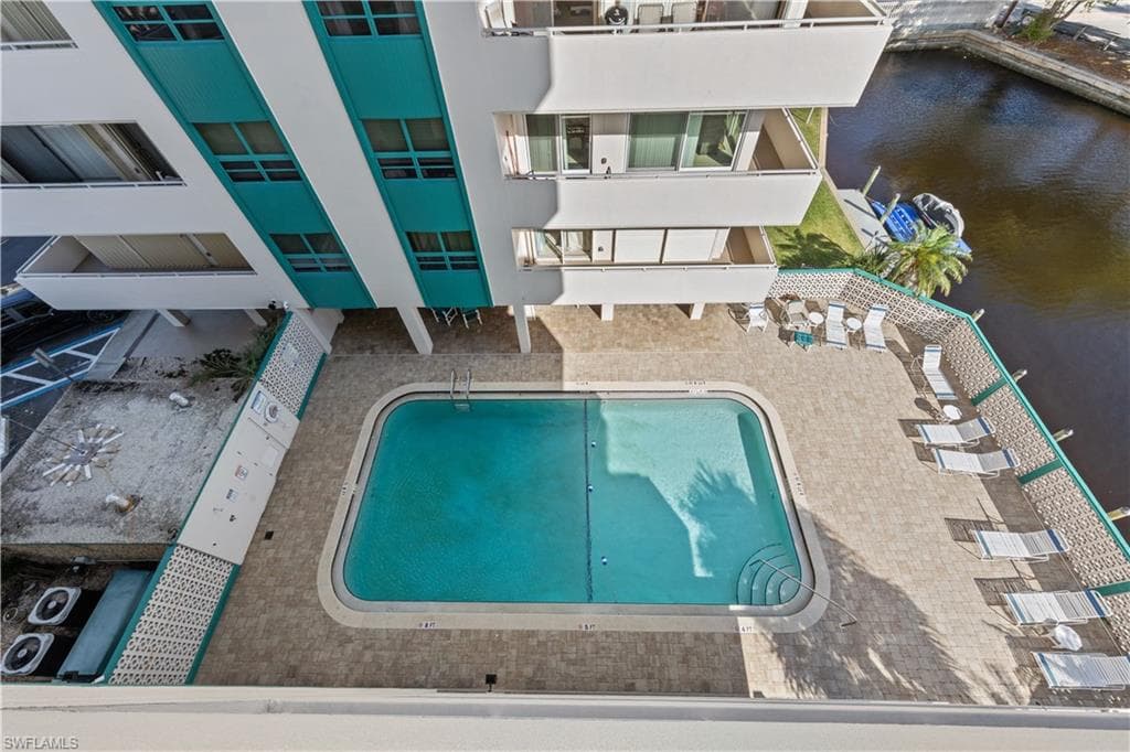 4807 Sunset CT 405-7