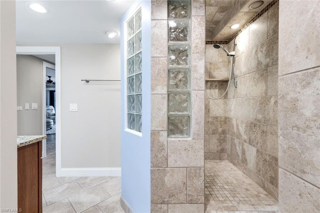 538 Estero BLVD # 302, FORT MYERS BEACH FL 33931-19