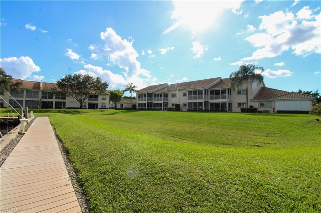 333 Sunrise Cay # 2, NAPLES FL 34114-41