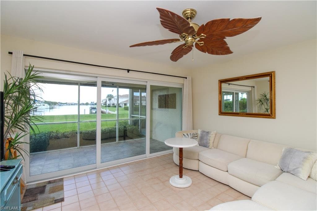333 Sunrise Cay # 2, NAPLES FL 34114-16