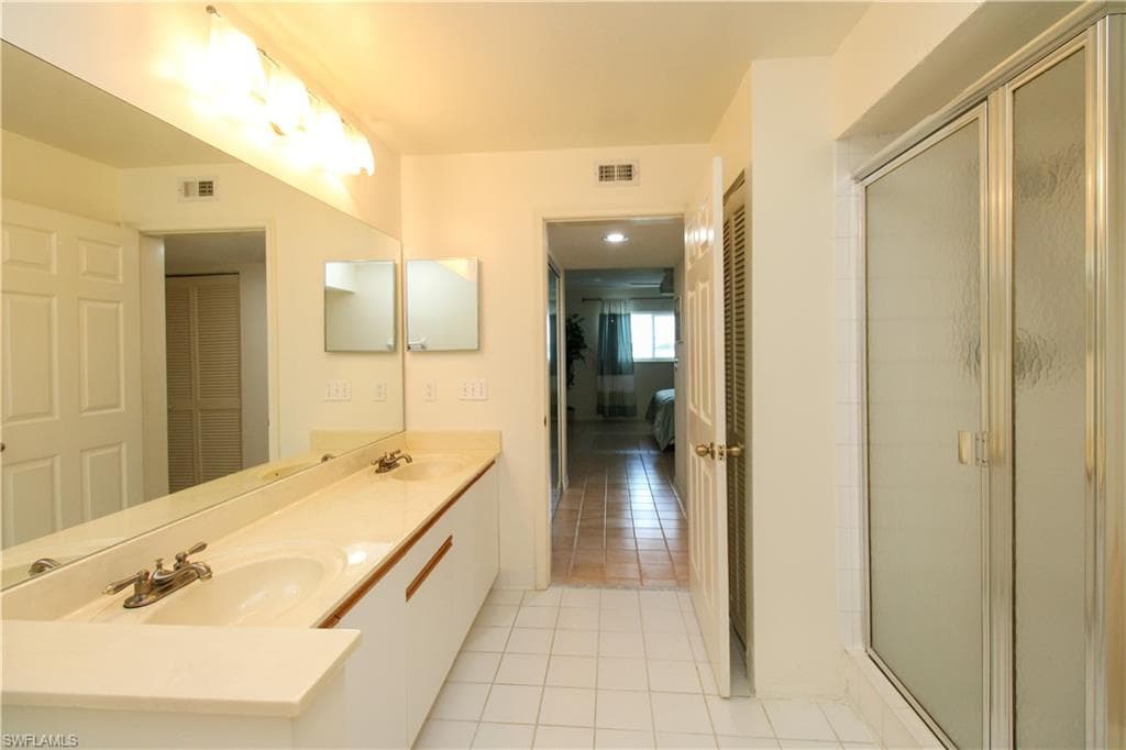 333 Sunrise Cay # 2, NAPLES FL 34114-25