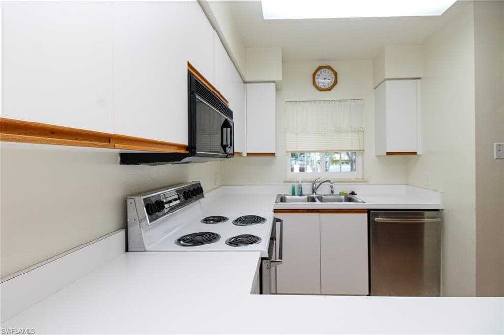 333 Sunrise Cay # 2, NAPLES FL 34114-14