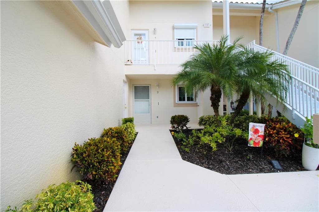 333 Sunrise Cay # 2, NAPLES FL 34114-10
