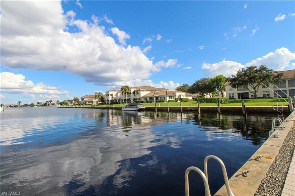 333 Sunrise Cay # 2, NAPLES FL 34114-39