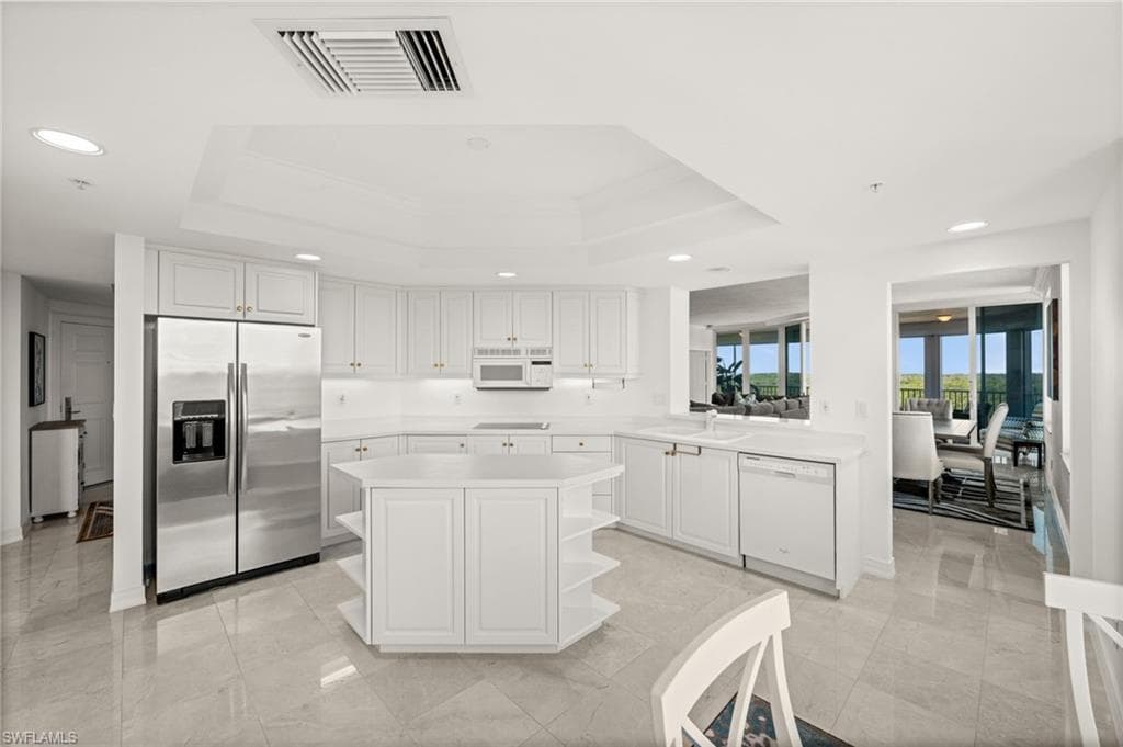 445 Dockside DR # A504, NAPLES FL 34110-12