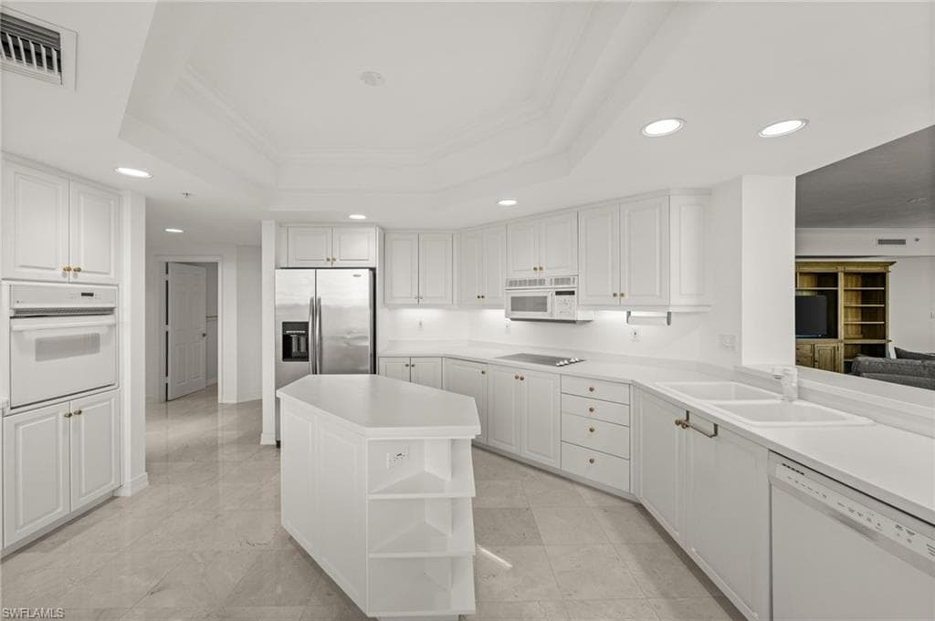 445 Dockside DR # A504, NAPLES FL 34110-16
