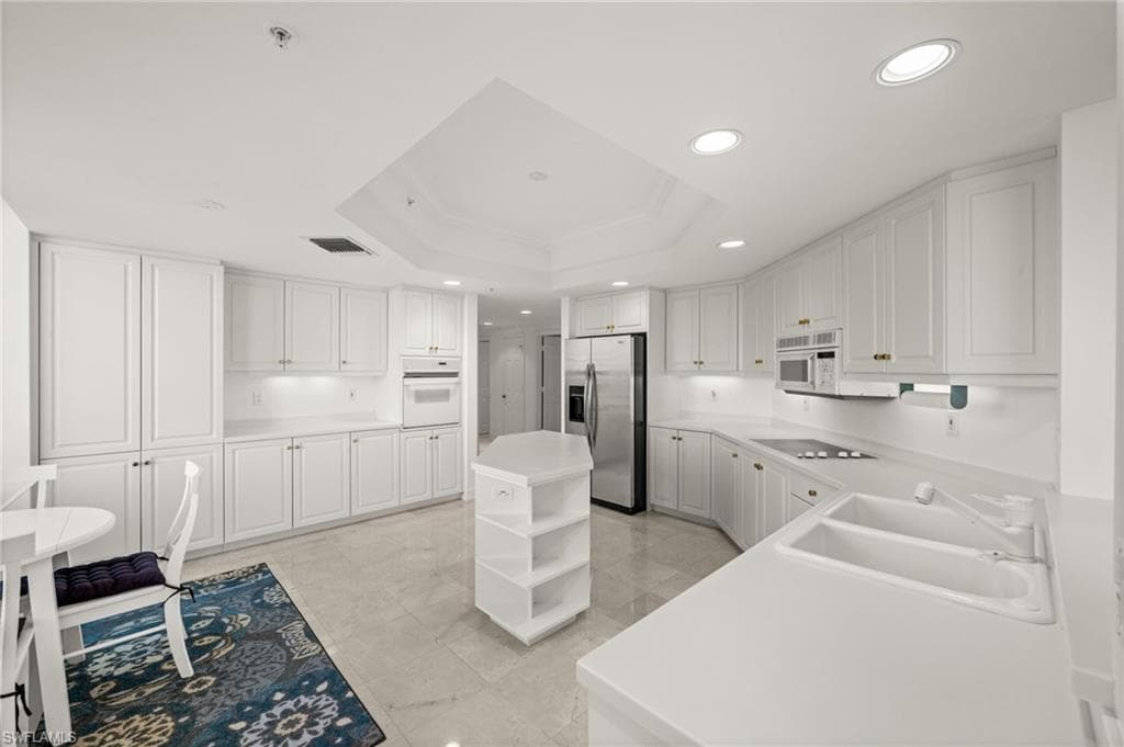 445 Dockside DR # A504, NAPLES FL 34110-15