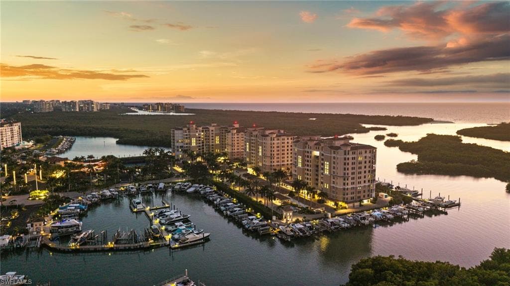 445 Dockside DR # A504, NAPLES FL 34110-37