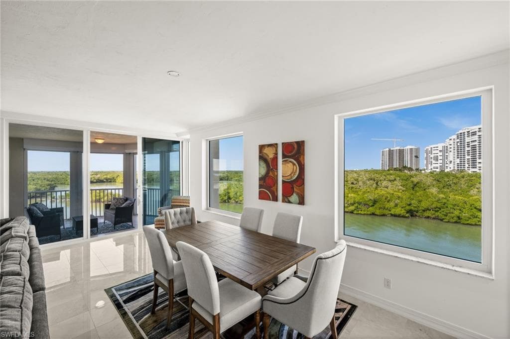 445 Dockside DR # A504, NAPLES FL 34110-17