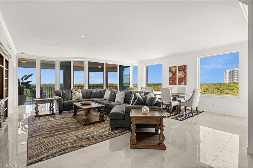 445 Dockside DR # A504, NAPLES FL 34110-10
