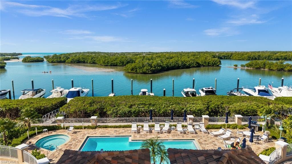 445 Dockside DR # A504, NAPLES FL 34110-30