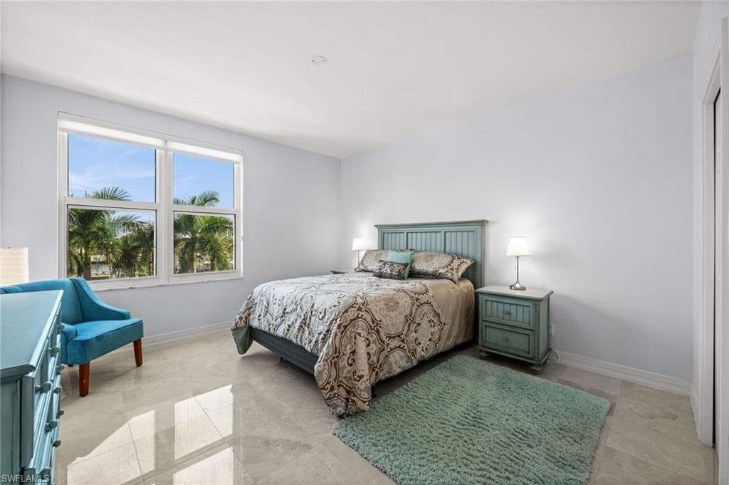 445 Dockside DR # A504, NAPLES FL 34110-24