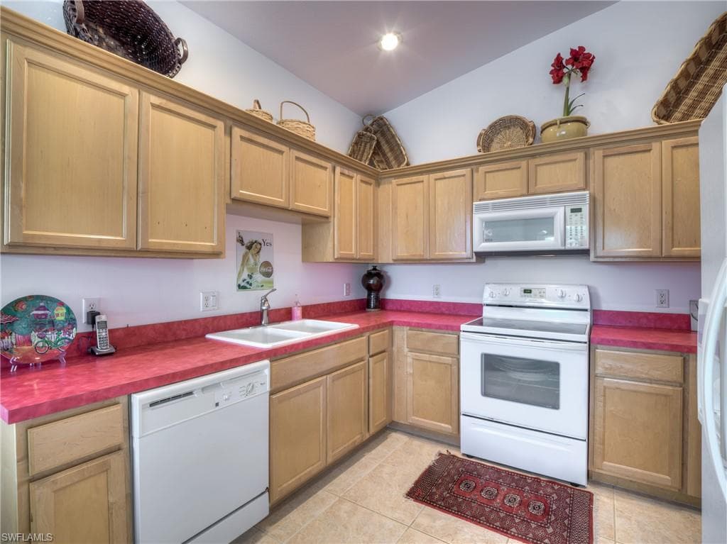 3120 Meandering WAY # 202, FORT MYERS FL 33905-17