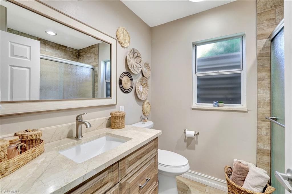 25120 Fairway Dunes CT, BONITA SPRINGS FL 34135-12