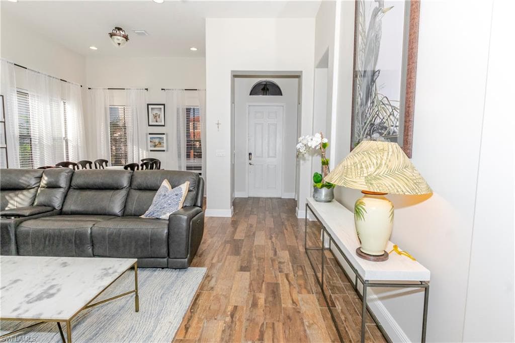 5104 SALERNO ST-3