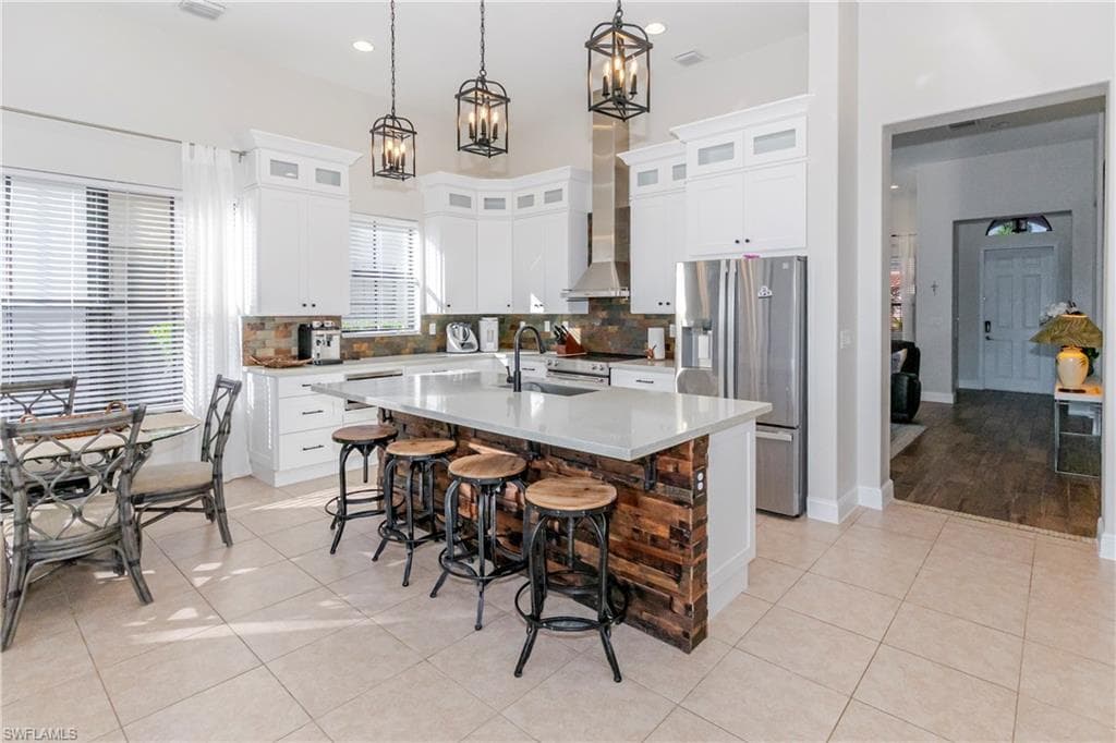 5104 SALERNO ST-10