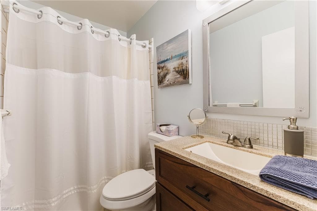 36 Temple CT, LEHIGH ACRES FL 33936-25