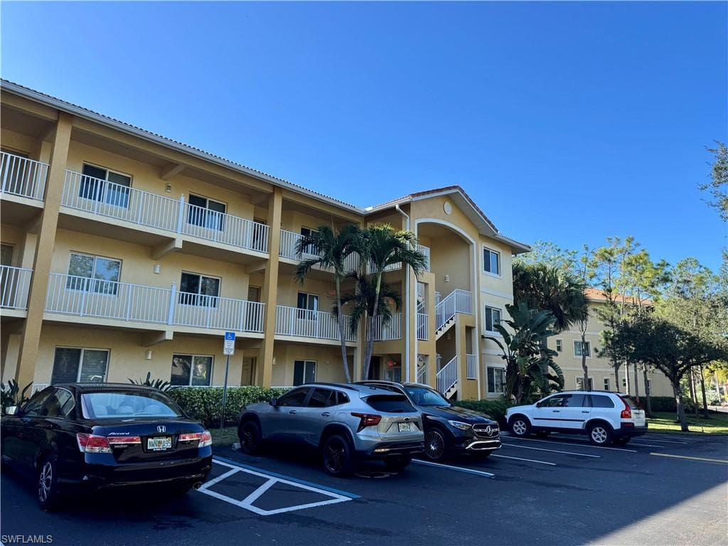 10020 Maddox LN # 113, BONITA SPRINGS FL 34135-19