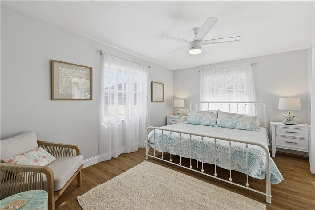 4690 Parrot AVE, NAPLES FL 34104-25