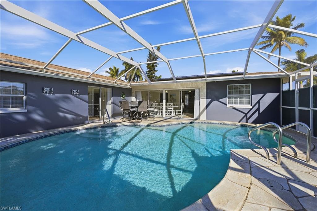 4690 Parrot AVE, NAPLES FL 34104-34