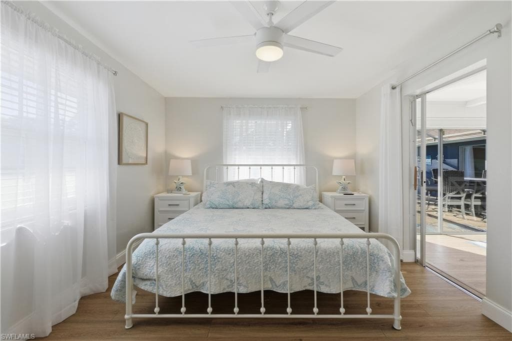 4690 Parrot AVE, NAPLES FL 34104-24