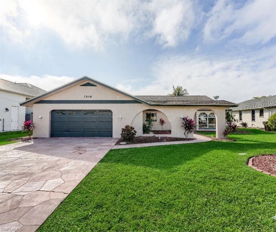 1506 SW 52nd LN, CAPE CORAL FL 33914-1