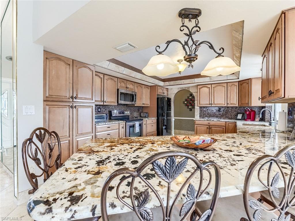 1506 SW 52nd LN, CAPE CORAL FL 33914-17